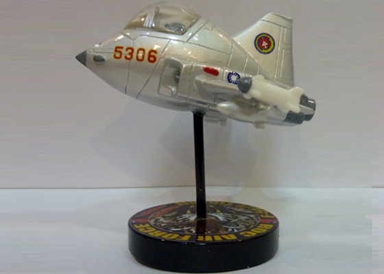 波麗戰鬥機模型....F-5F
